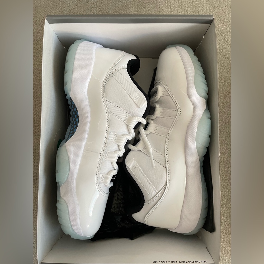 Air Jordan 11 Retro Low / white/legend blue-white black